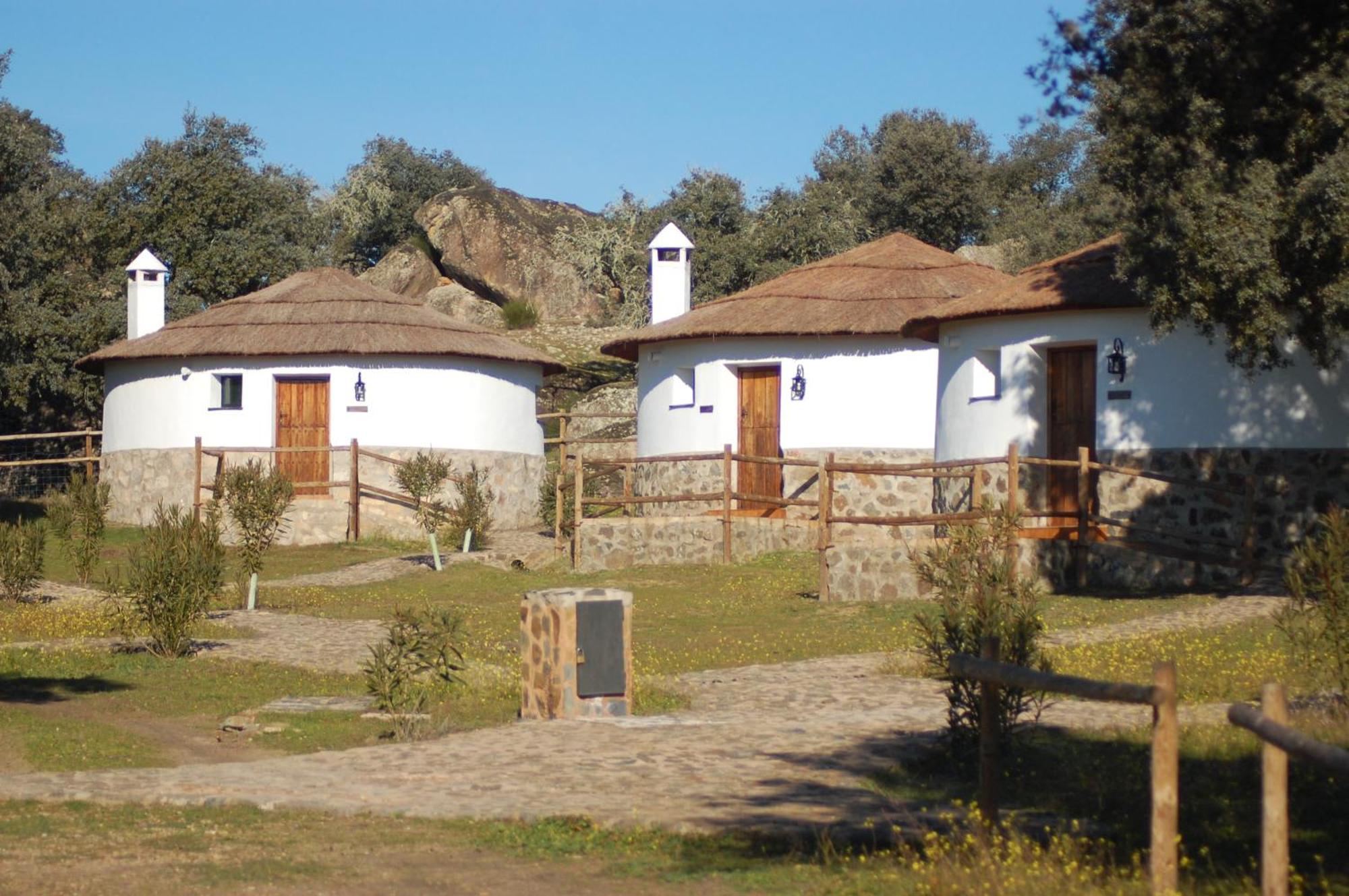 Los Chozos De La Roca La Roca de la Sierra Extérieur photo